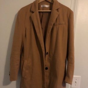 Lightweight lined camel coat